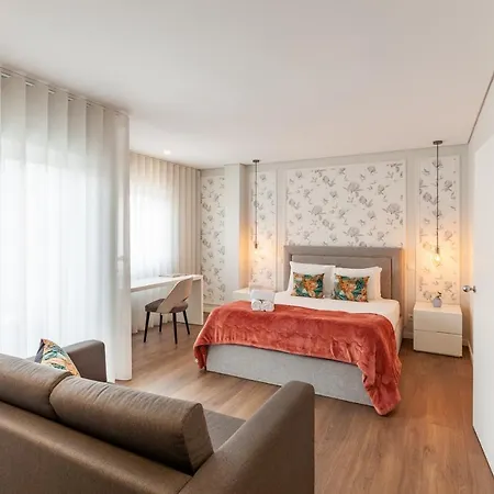 Flamingo In Center - Minho's Guest Apartment *