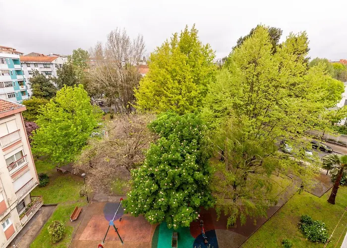 Flamingo In Center - Minho's Guest Apartmán *