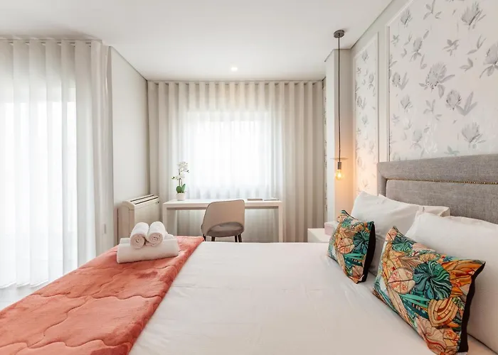 Flamingo In Center - Minho's Guest Apartmán