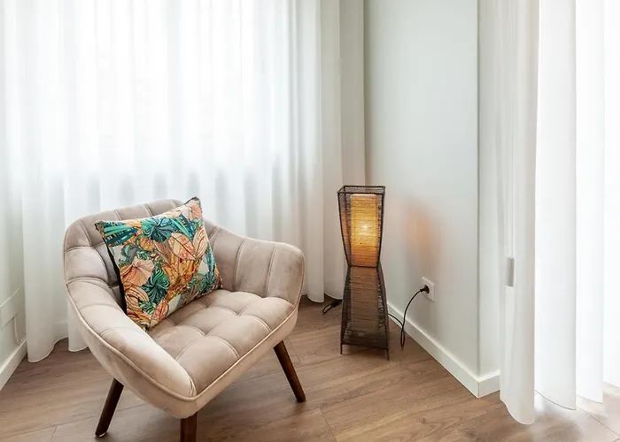 Flamingo In Center - Minho's Guest בראגה